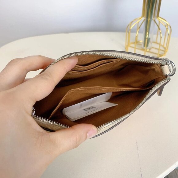 COACH CR365 NOLITA 19 WITH FLORAL PRINT IN IVORY MULTI - Picture 8 of 9